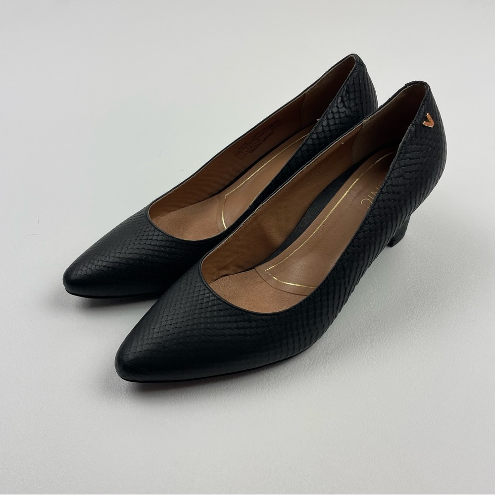 Vionic Madison Mia Snake Skin Pumps Women’s Size 7 NEW